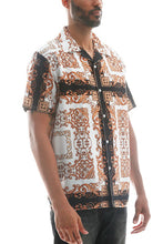 Load image into Gallery viewer, Mens Collared Print Button Down